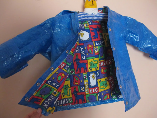 Super cool raincoat! http://www.ikeahackers.net/2013/04/kids-raincoat-from-ikea-bag.html